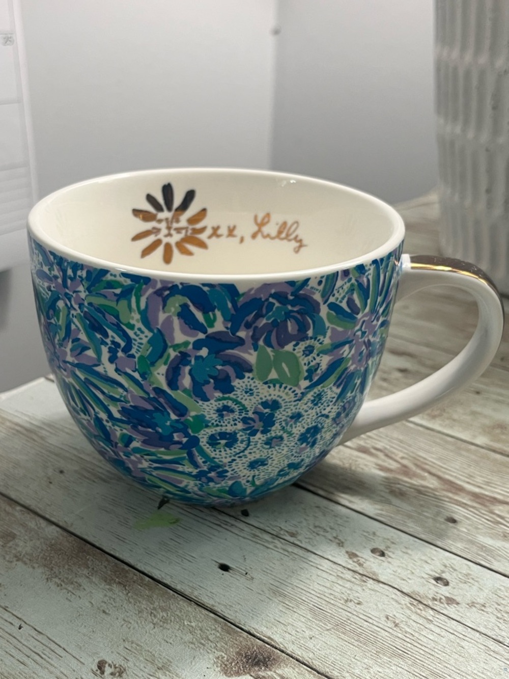 Lilly Pulitzer Hidden lions coffee mug
